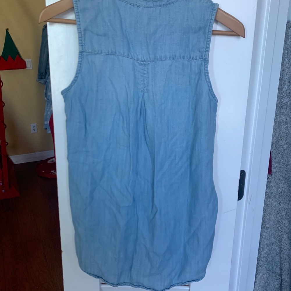 Light Jean Top - Picture 2 of 2